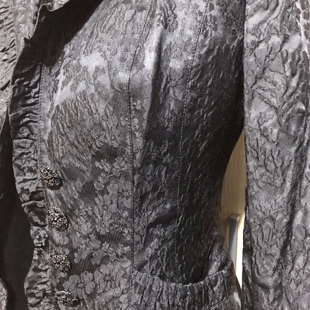 Jacket - Picture 3 of 8